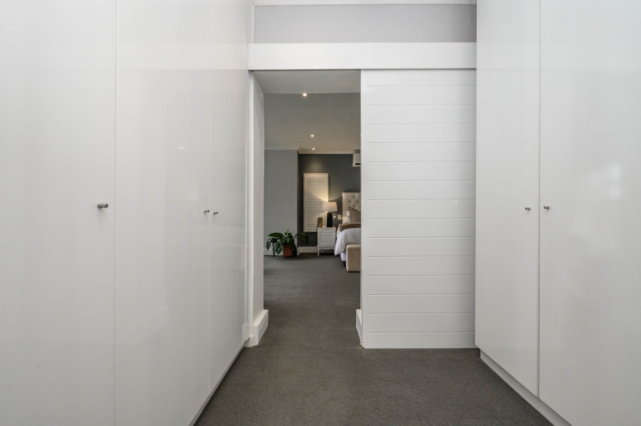 4 Bedroom Property for Sale in Summerstrand Eastern Cape